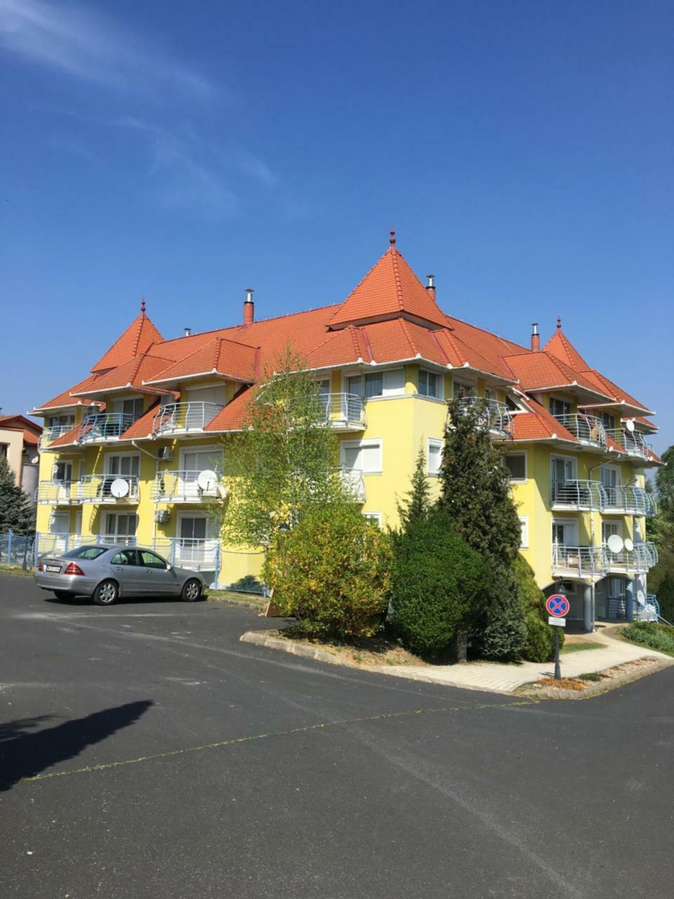Mavrikiy Apartment Heviz Bagian luar foto